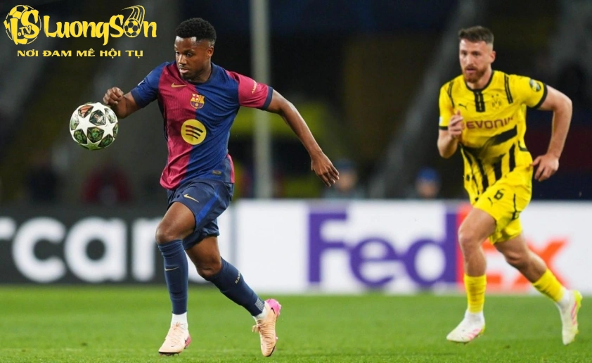 Các tuyển trạch viên của Al Nassr đã đến xem trận đấu giữa Barcelona và Dortmund