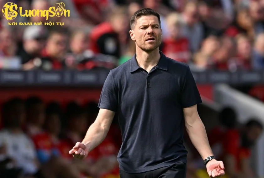 Real Madrid tìm hiểu giá của HLV Xabi Alonso