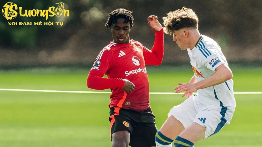 Victor Musa ghi 2 cú hat-trick vào lưới U18 Leeds